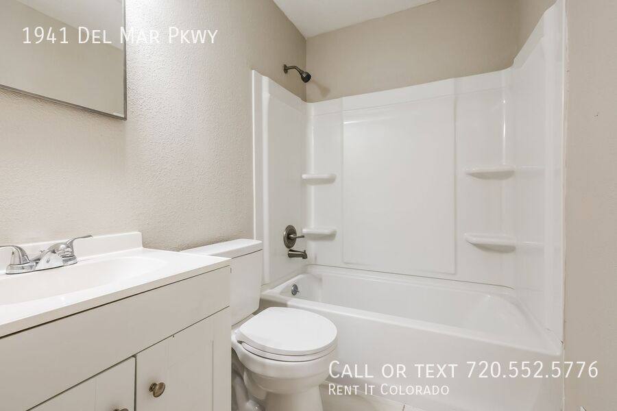 Apartment for rent at 1941 Del Mar Parkway, Aurora, CO 80010
