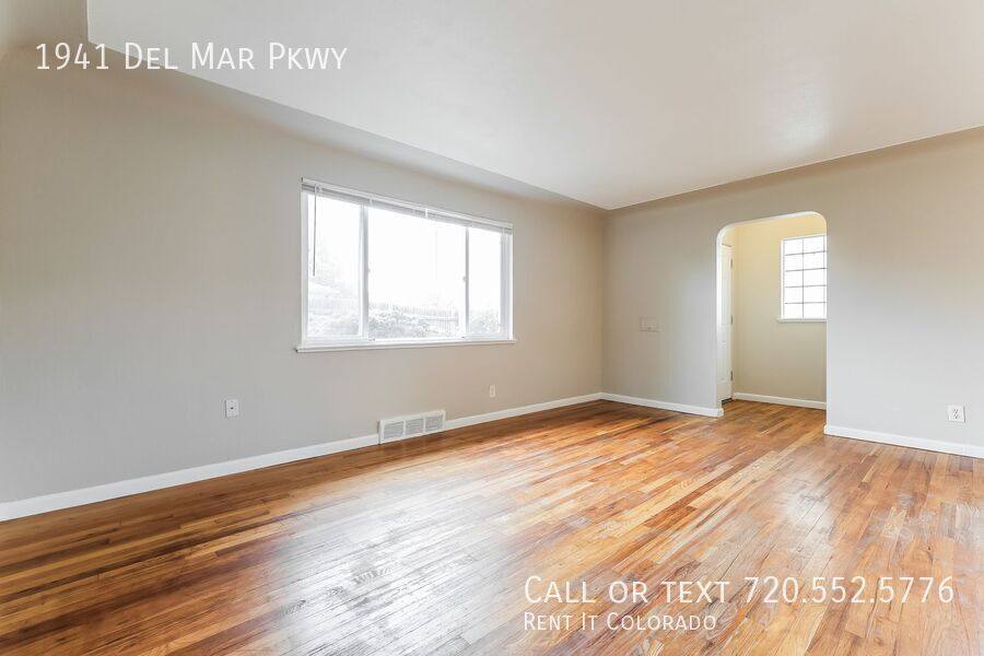 Apartment for rent at 1941 Del Mar Parkway, Aurora, CO 80010