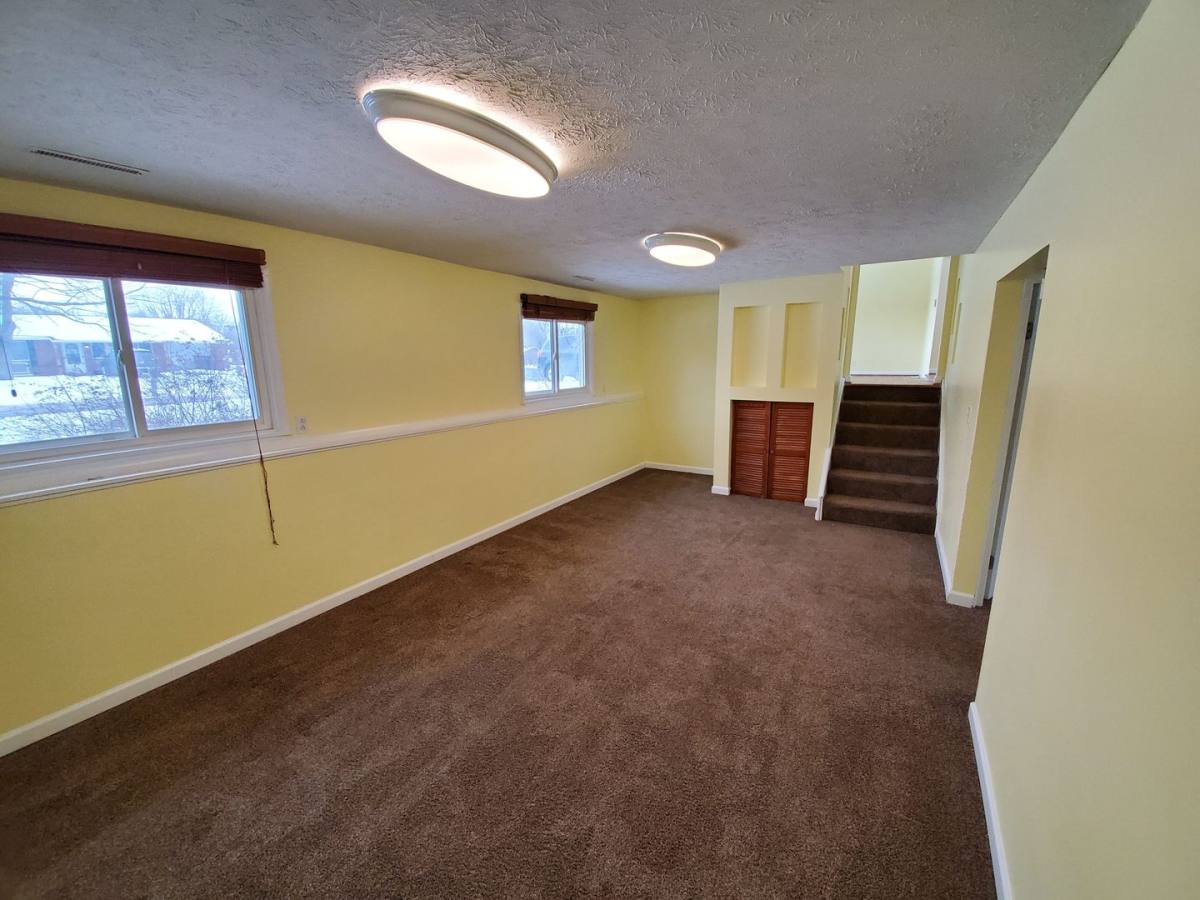 House for rent at 32 Golden Rod Lane, Rochester, NY 14623