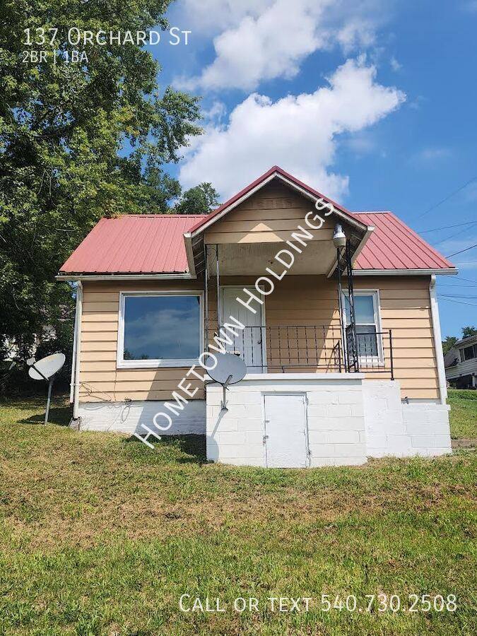 House for rent at 137 Orchard St, North Tazewell, VA 24630