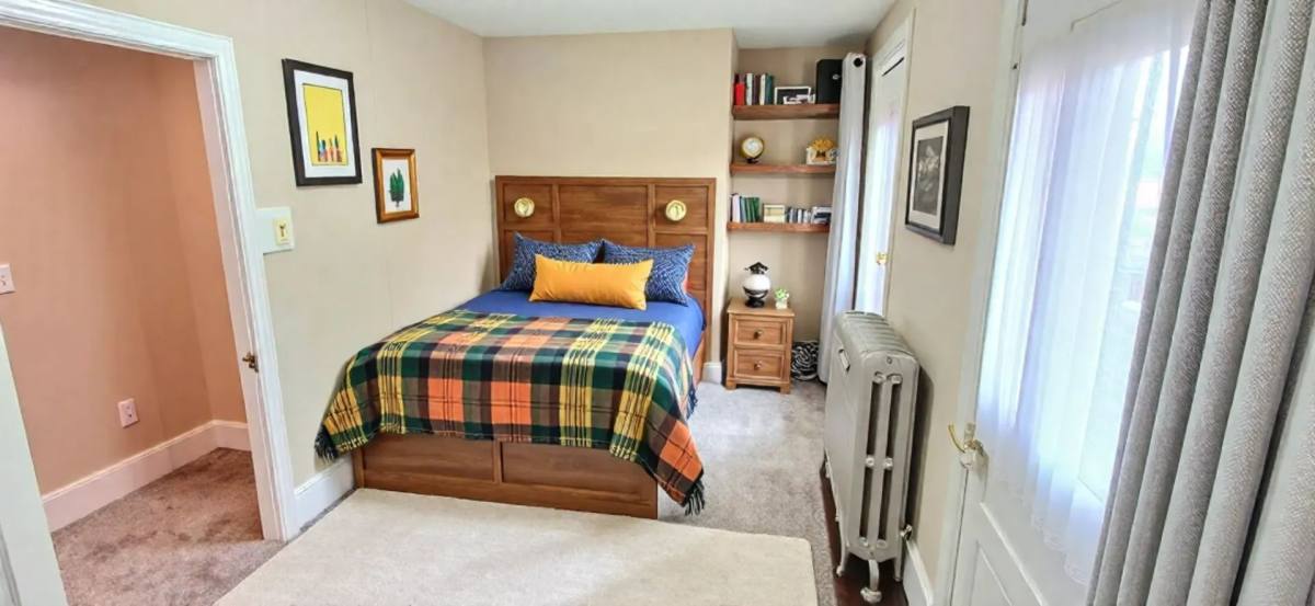 Apartment for rent at 115-117 S Market St, Mount Joy, PA 17552