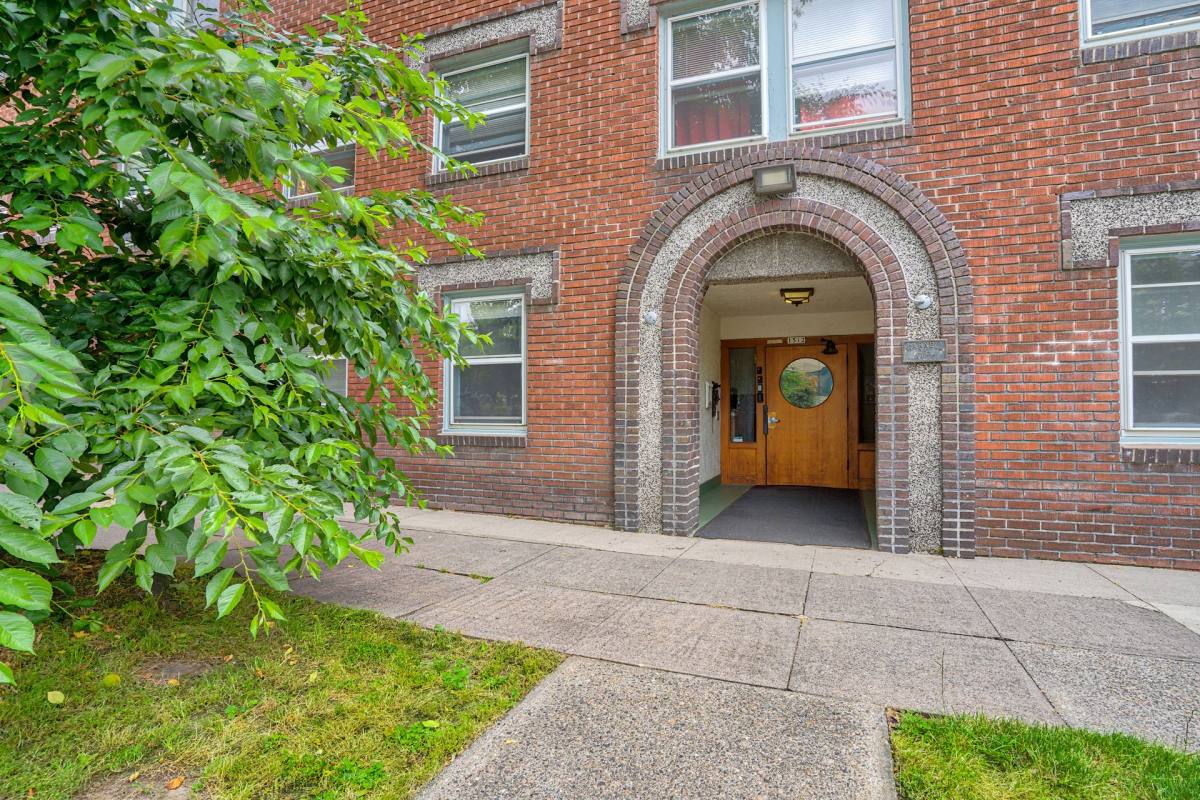 Apartment for rent at 1512 SE 16th Ave, Portland, OR 97214