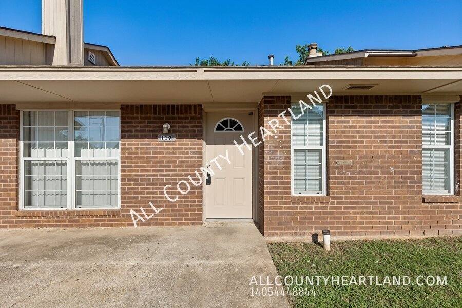 Apartment for rent at 119 Woodman Dr, Oklahoma City, OK 73110