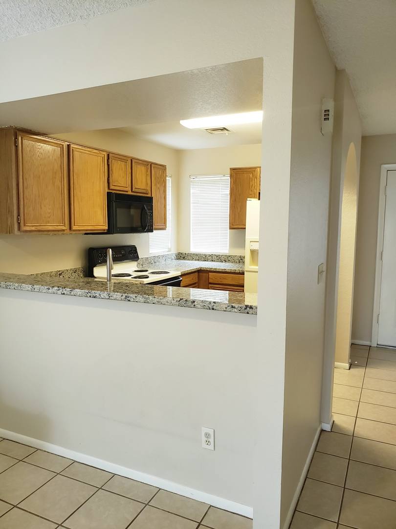 Townhouse for rent at 7040 W Olive Ave, Peoria, AZ 85345