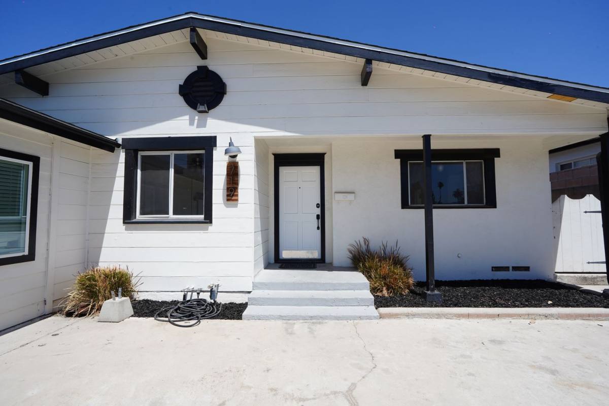 719 Esther Way, Redlands, CA 92373 - Apartment for Rent