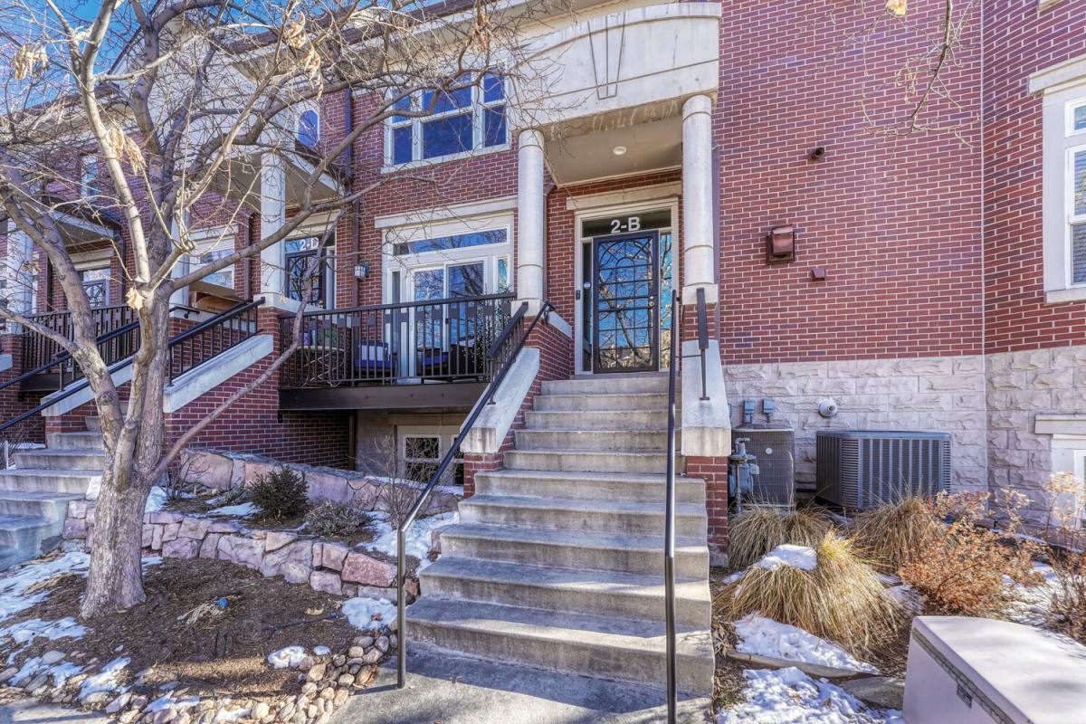 Townhouse for rent at 2 Garfield St #B, Denver, CO 80206