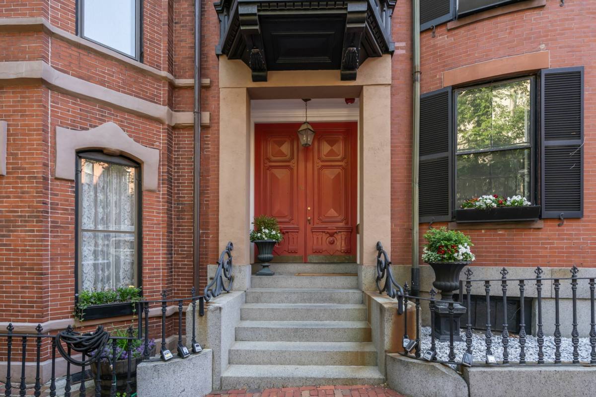 Condo for rent at 30 Hancock St #1F, Boston, MA 02114
