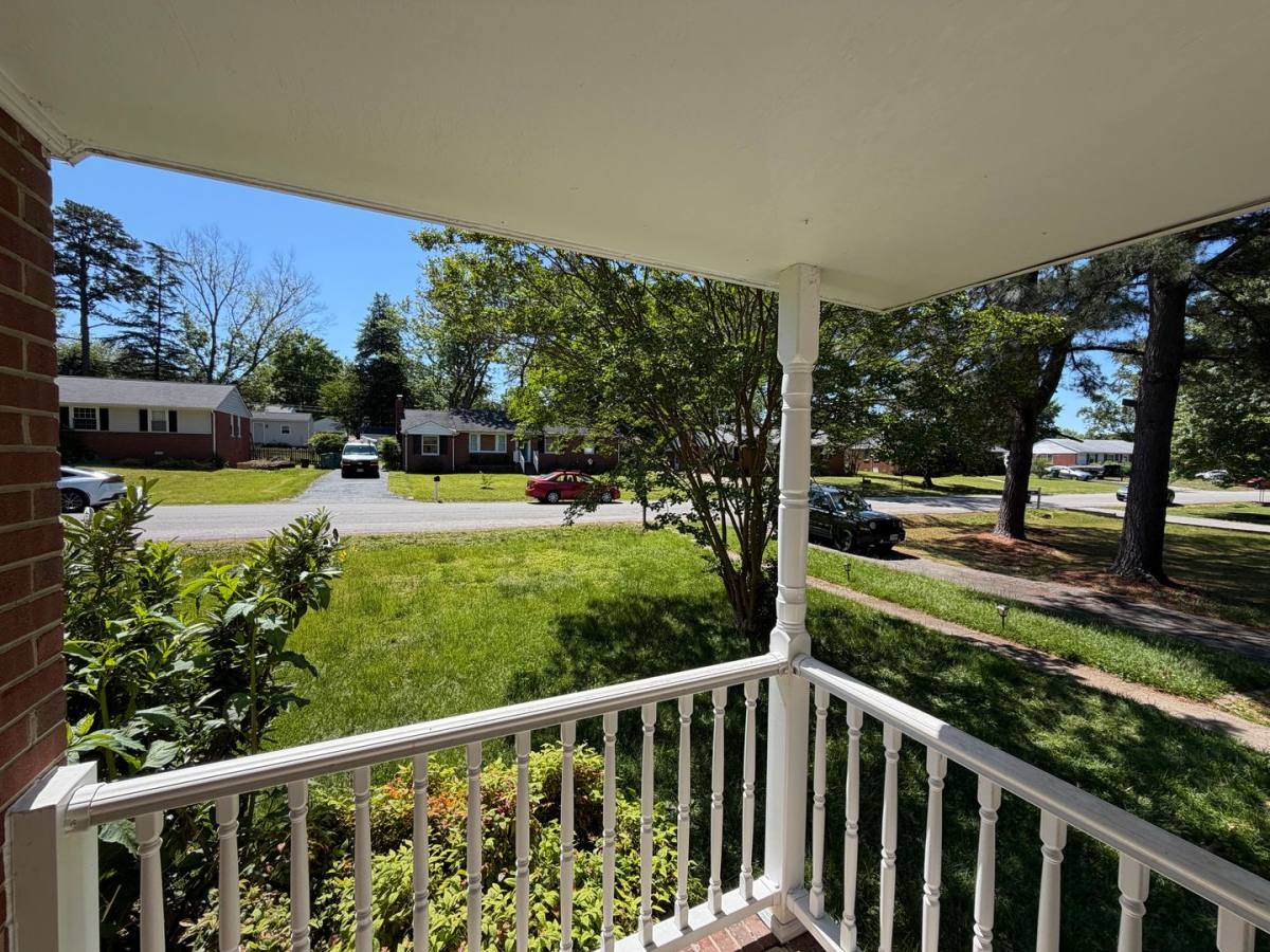 House for rent at 2210 Manlyn Rd, Henrico, VA 23229