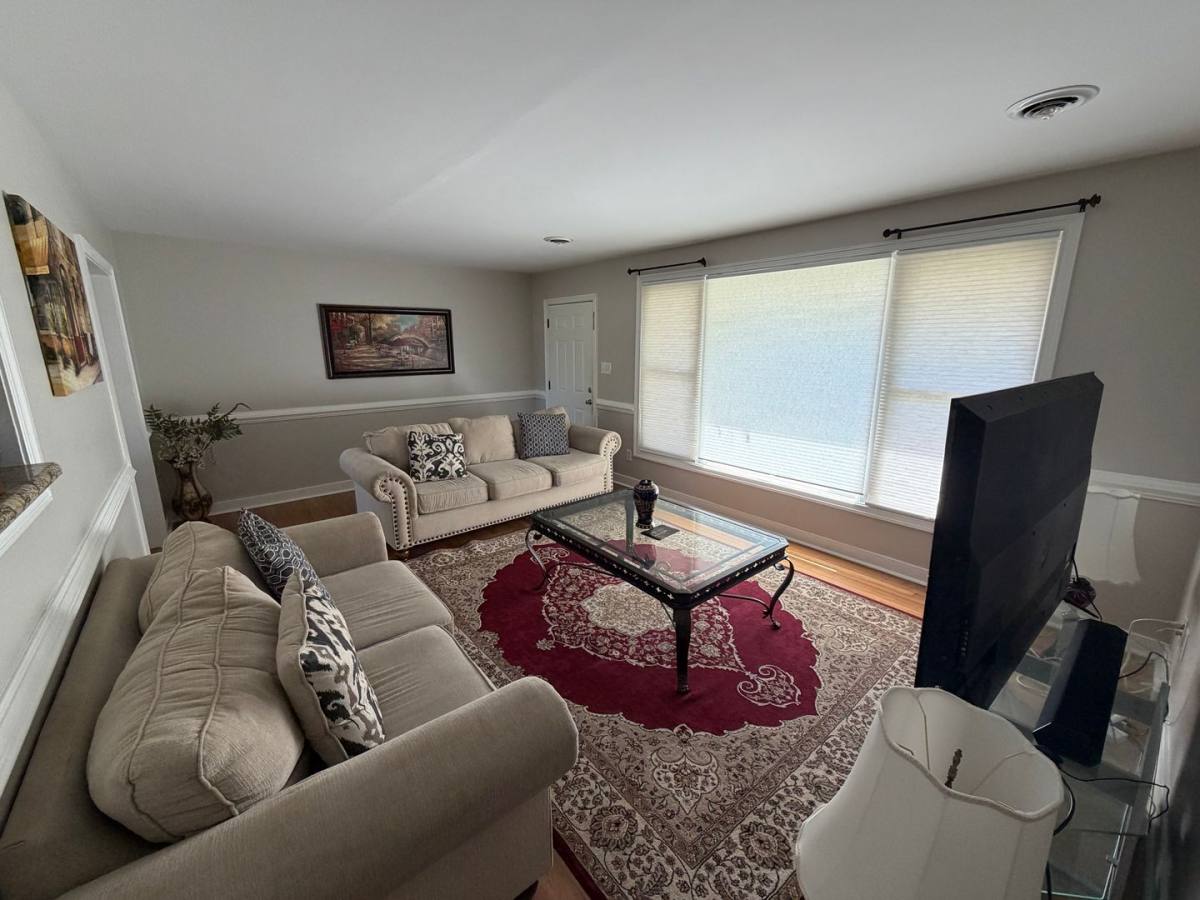 House for rent at 2210 Manlyn Rd, Henrico, VA 23229