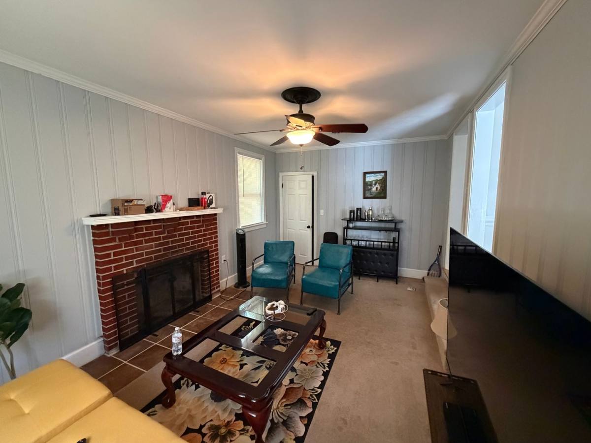 House for rent at 2210 Manlyn Rd, Henrico, VA 23229