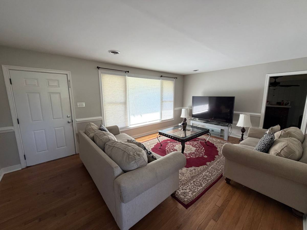 House for rent at 2210 Manlyn Rd, Henrico, VA 23229