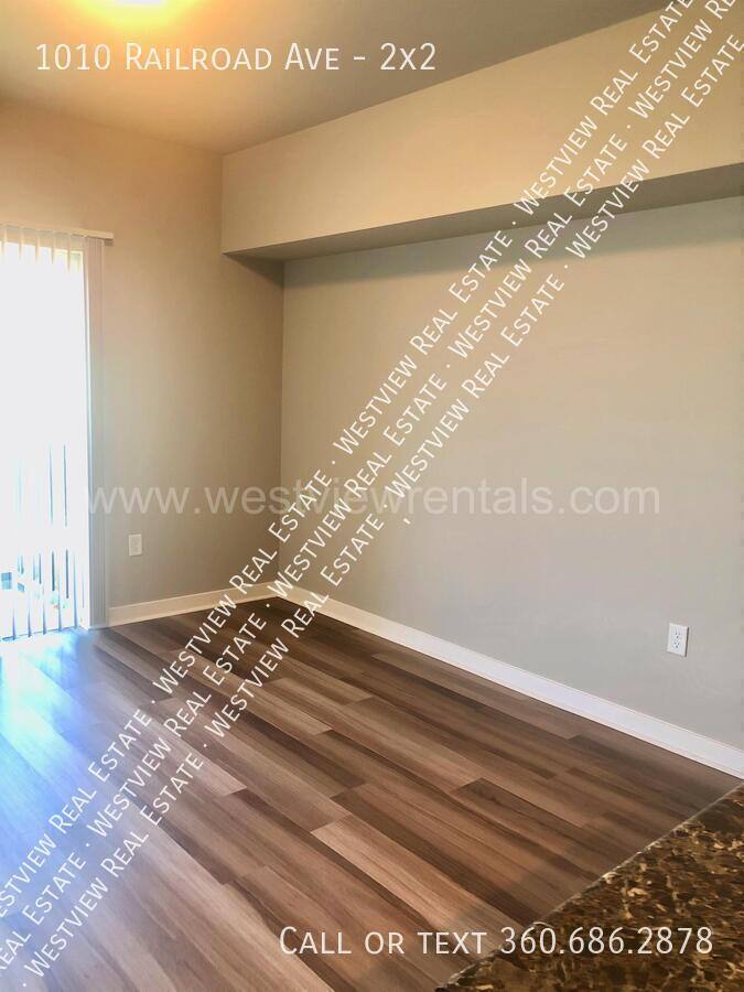 Apartment for rent at 1010 Railroad Ave #2X2, Bellingham, WA 98225