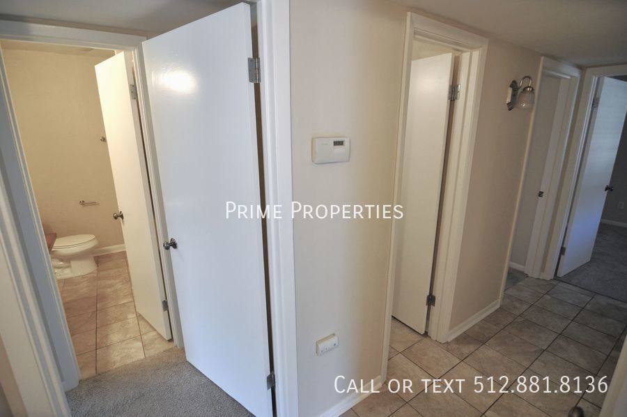 Apartment for rent at 901 E Oltorf #101, Austin, TX 78704