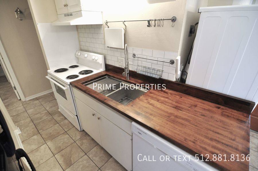 Apartment for rent at 901 E Oltorf #101, Austin, TX 78704
