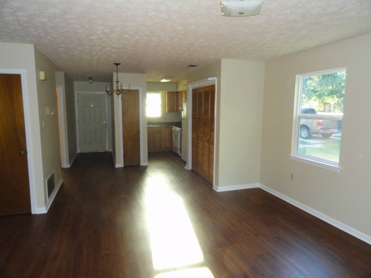 Apartment for rent at 1037 Ash St, Springfield, GA 31329