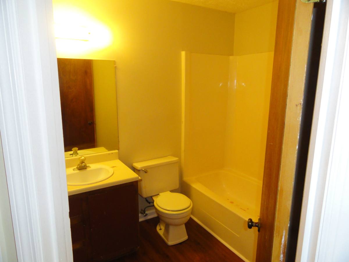 Apartment for rent at 1037 Ash St, Springfield, GA 31329