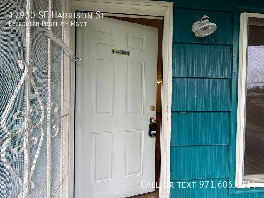 House for rent at 17930 SE Harrison St, Portland, OR 97233