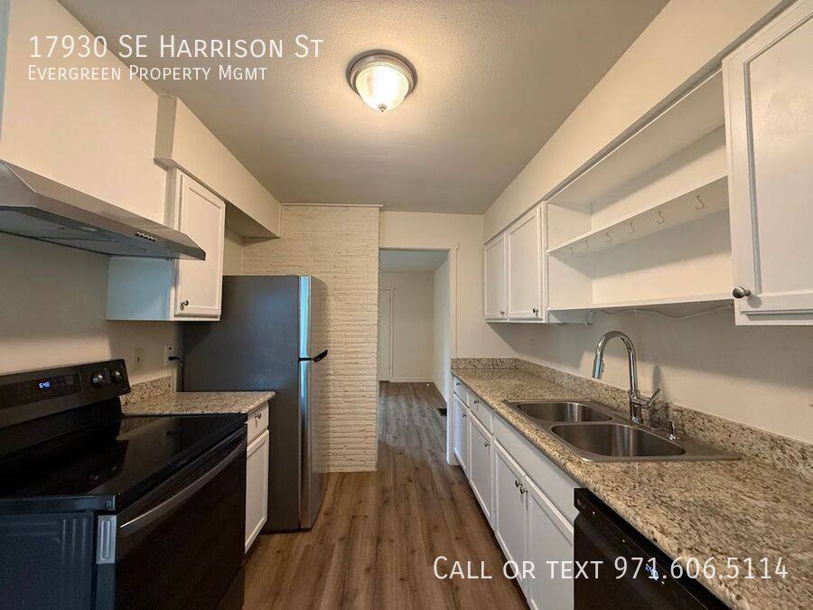 House for rent at 17930 SE Harrison St, Portland, OR 97233