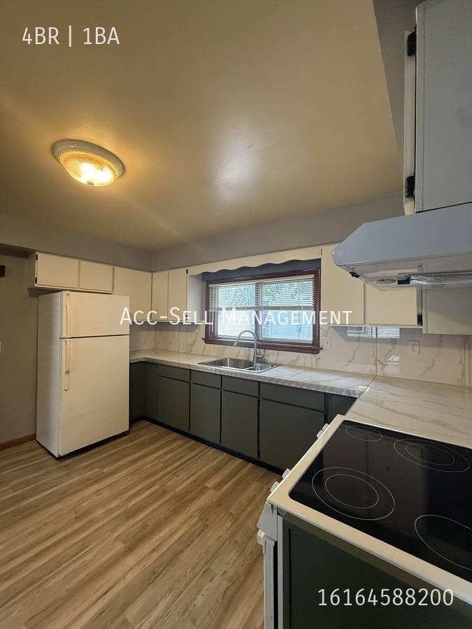 House for rent at 747-7th St NW, Grand Rapids, MI 49504