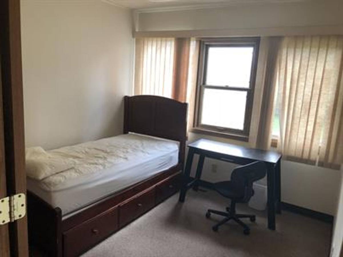 House for rent at 2108 22nd Ave, Ishpeming, MI 49849