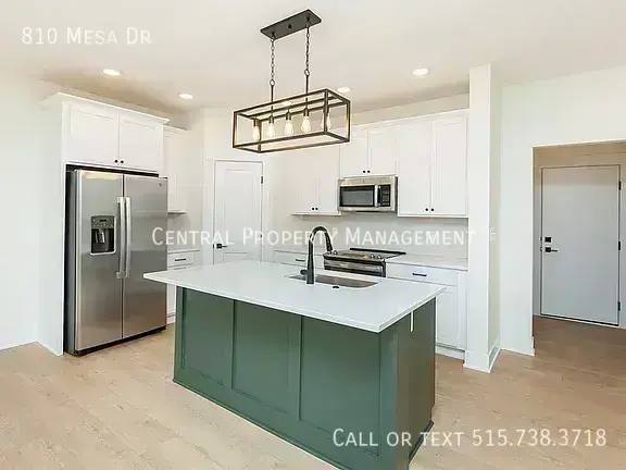 House for rent at 810 Mesa Dr, Waukee, IA 50263