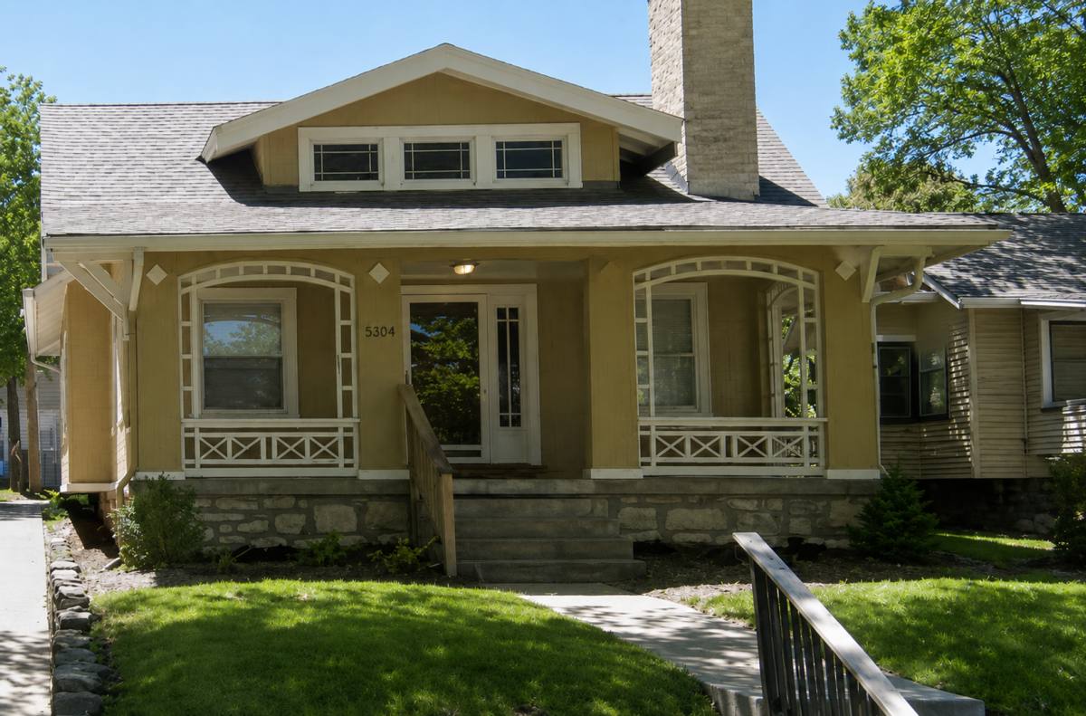 House for rent at 5304 Harrison St, Kansas City, MO 64110
