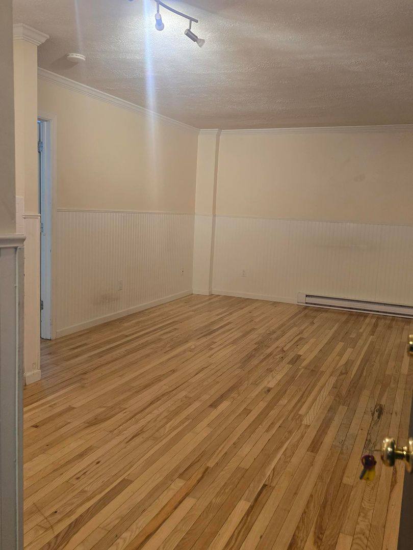 Apartment for rent at 118 W Main, Gaylord, MI 49735