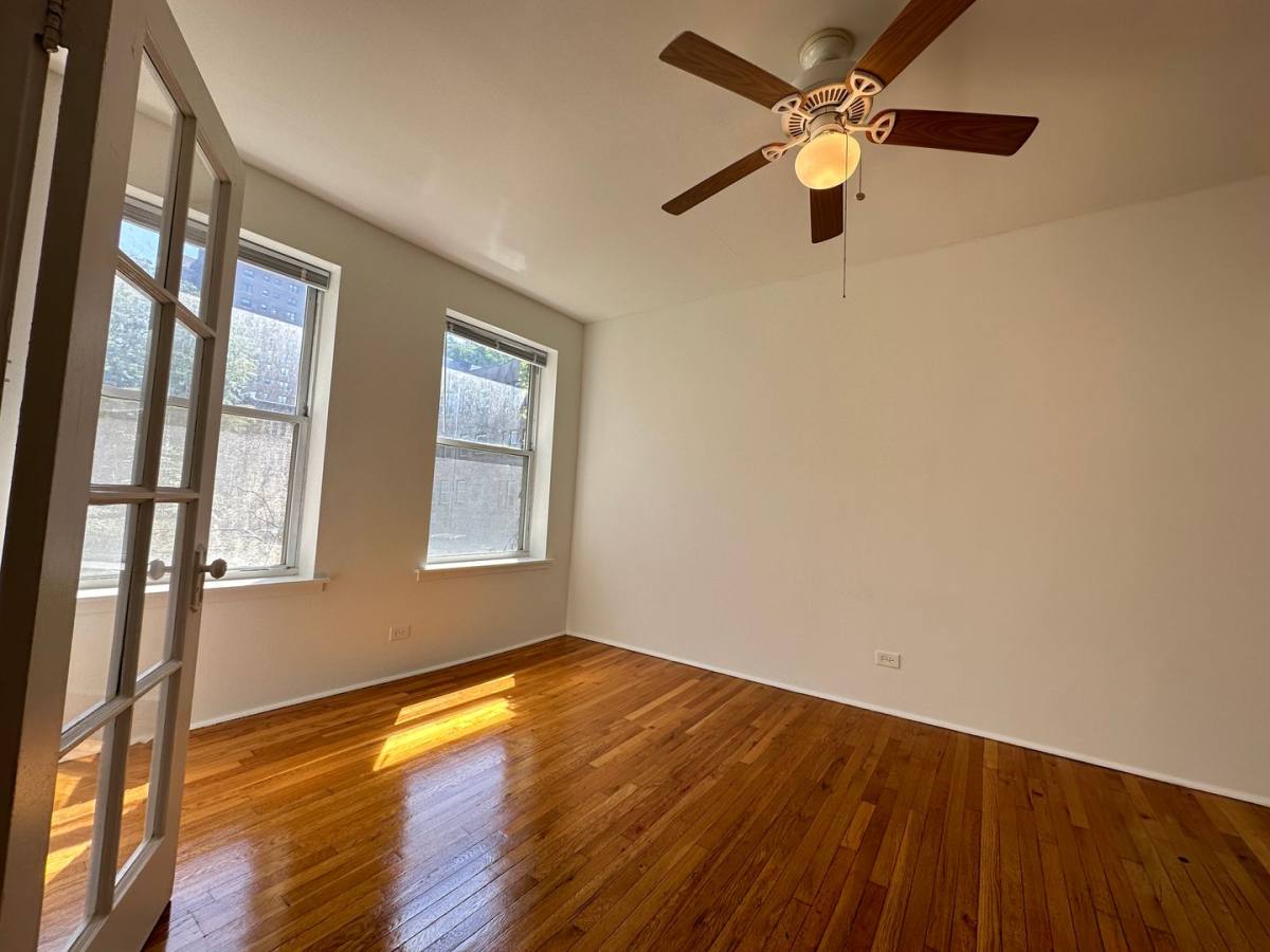 Apartment for rent at 5528 N Kenmore Ave, Chicago, IL 60640