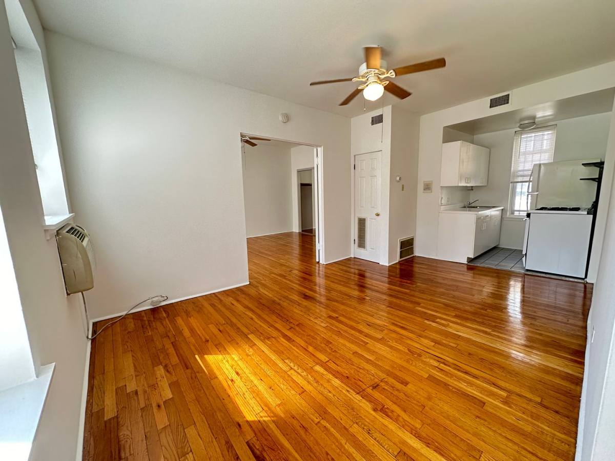 Apartment for rent at 5528 N Kenmore Ave, Chicago, IL 60640