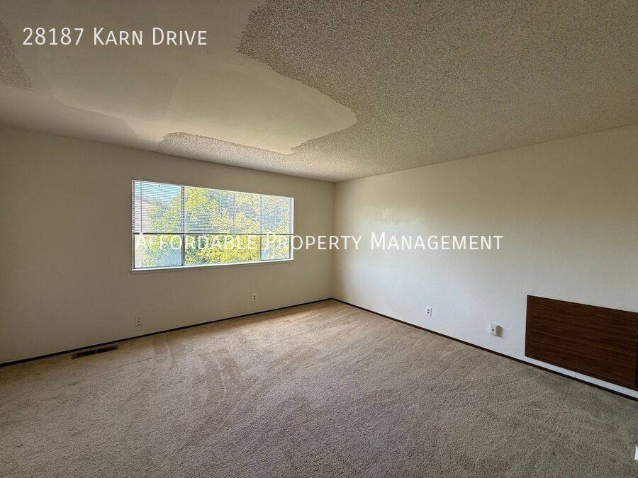 House for rent at 28187 Karn Dr, Hayward, CA 94544