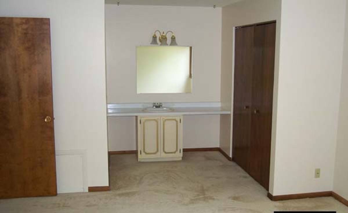 Apartment for rent at 100 Cedar St, Mankato, MN 56001