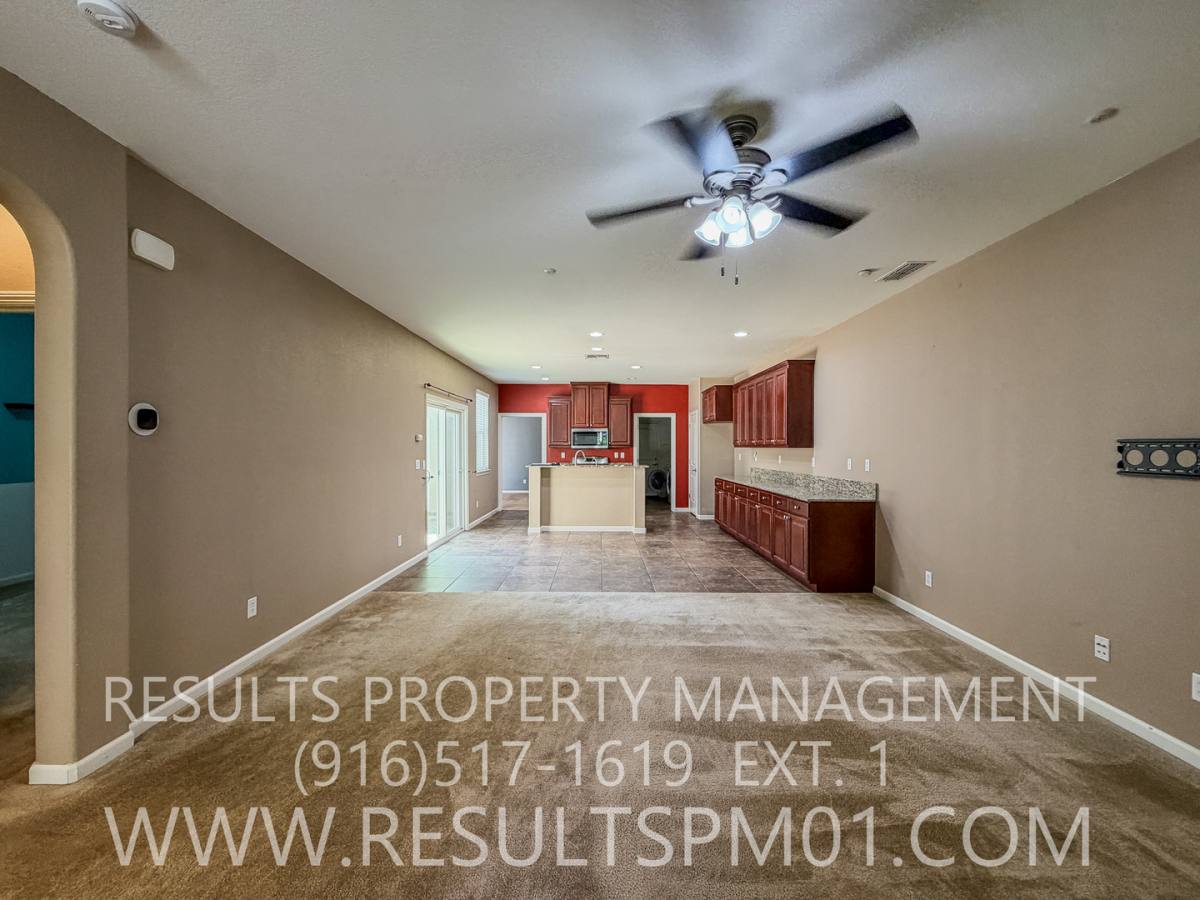 House for rent at 2905 Market St, Roseville, CA 95747