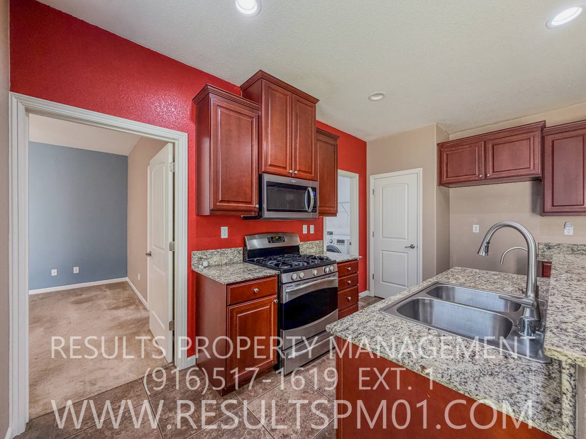 House for rent at 2905 Market St, Roseville, CA 95747