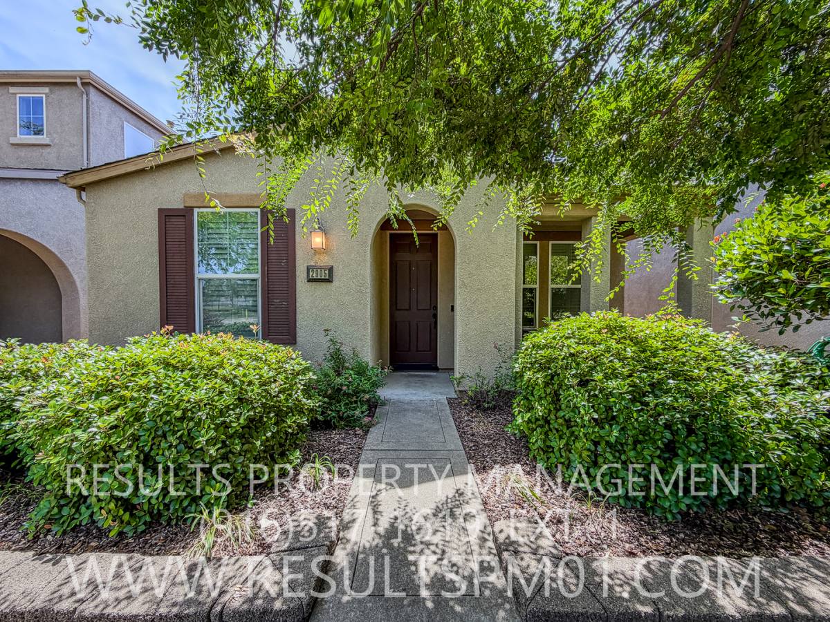 House for rent at 2905 Market St, Roseville, CA 95747