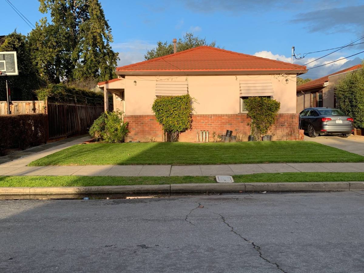 Apartment for rent at 630 N 16th St, San Jose, CA 95112