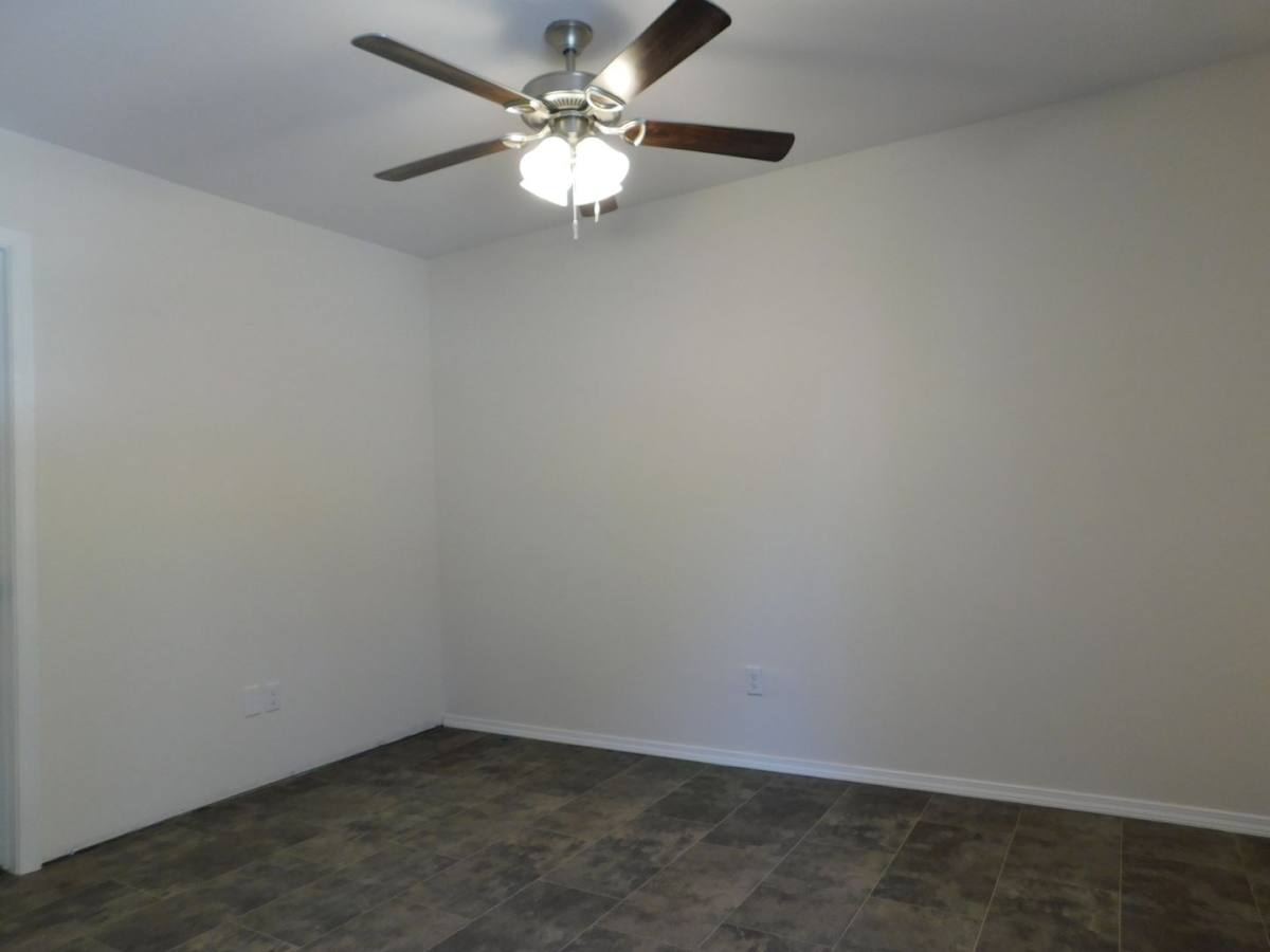 Apartment for rent at 625 Poplar St, Van Buren, AR 72956