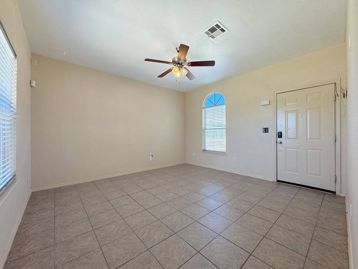 House for rent at 10421 Silvercloud, El Paso, TX 79924