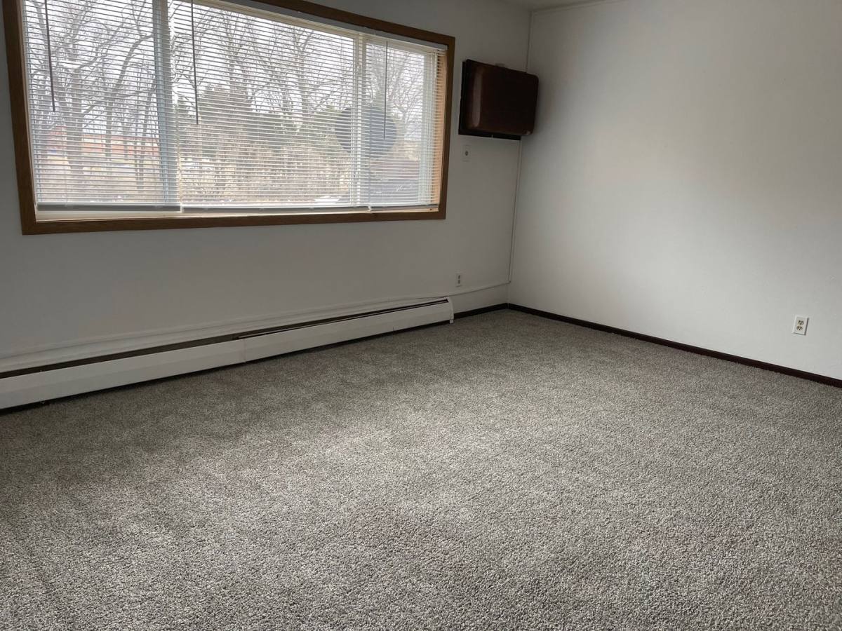 Apartment for rent at 904 Thomas Ave NE, Jamestown, ND 58401
