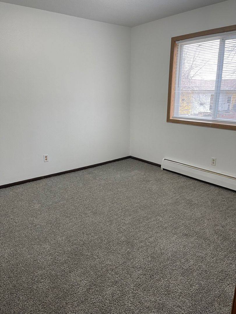 Apartment for rent at 904 Thomas Ave NE, Jamestown, ND 58401