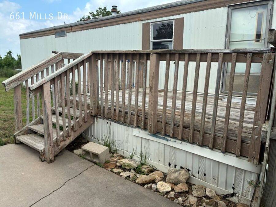 House for rent at 661 Mills Dr, Towanda, KS 67144
