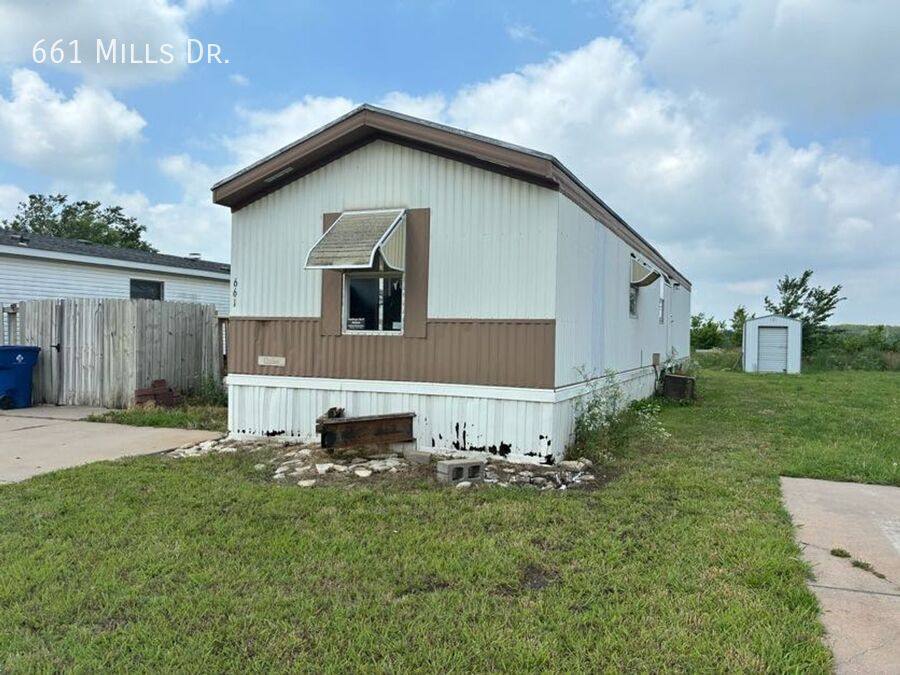 House for rent at 661 Mills Dr, Towanda, KS 67144