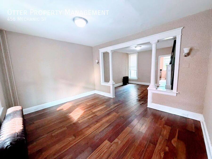 House for rent at 456 Mechanic St, Philadelphia, PA 19144