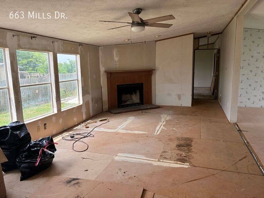 House for rent at 663 Mills Dr, Towanda, KS 67144