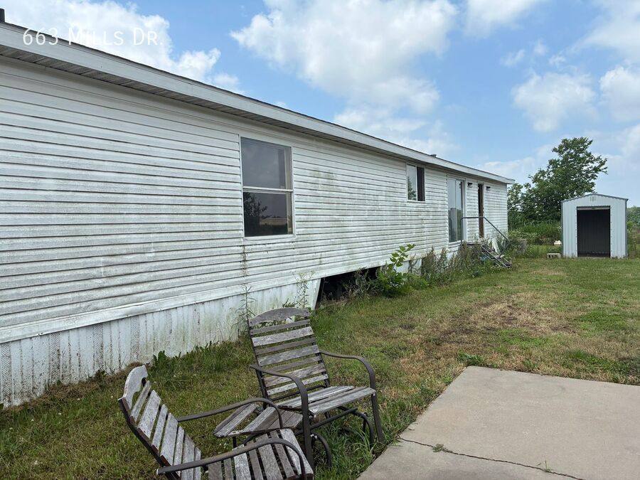 House for rent at 663 Mills Dr, Towanda, KS 67144