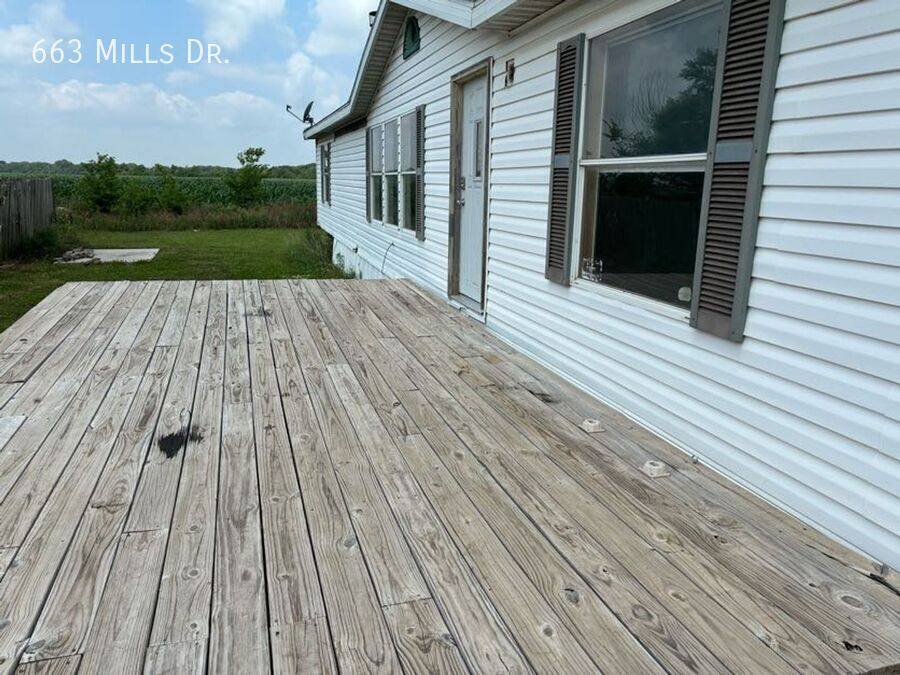 House for rent at 663 Mills Dr, Towanda, KS 67144