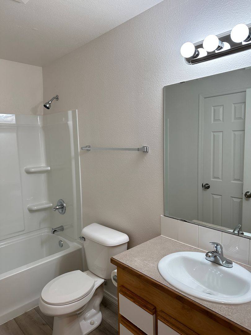 Condo for rent at 1550 NW Milwaukee Ave, Bend, OR 97703