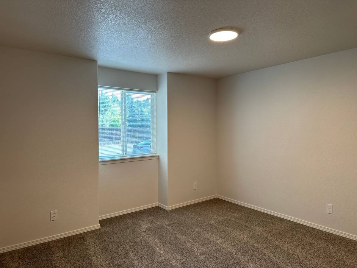 Condo for rent at 1550 NW Milwaukee Ave, Bend, OR 97703