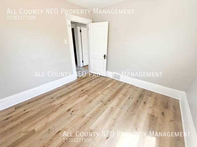 Apartment for rent at 859 Brown St #UP, Akron, OH 44311