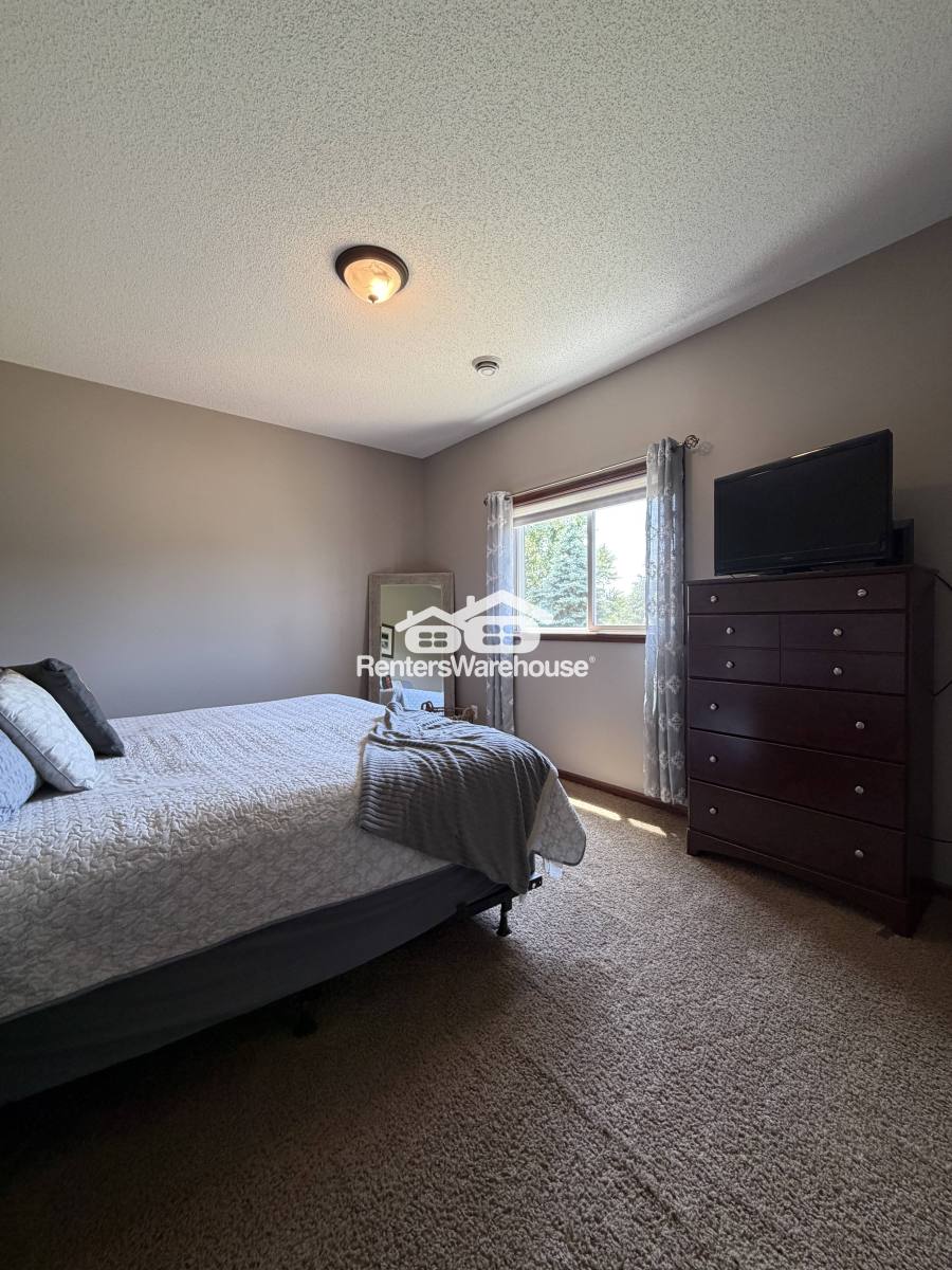 House for rent at 16784 Olivine St NW, Anoka, MN 55303