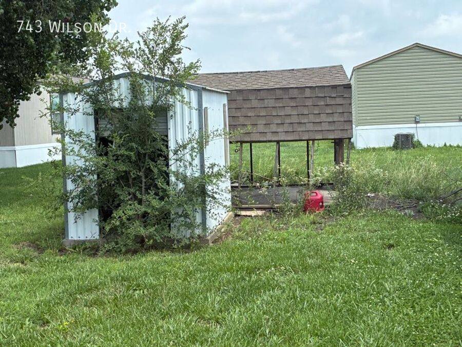 House for rent at 743 Wilson Dr, Towanda, KS 67144